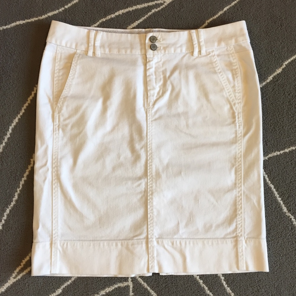 White Gap jean skirt